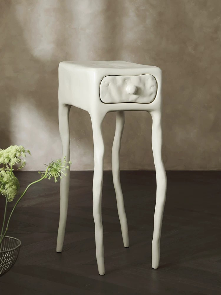 Mesa Auxiliar de Diseño Europe - Tables reseña y precio